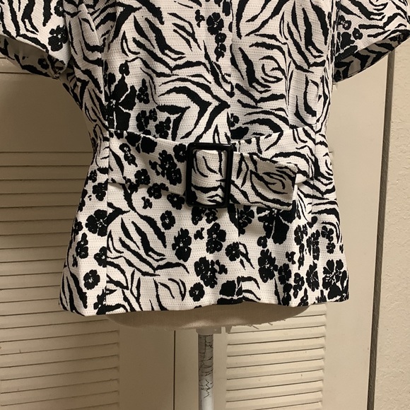 ISABELLA suits Floral Print Short Sleeve Suit Jacket - Picture 3 of 16